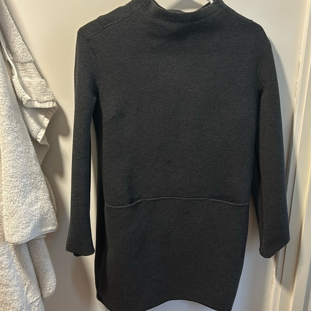 Lululemon charcoal gray sweatshirt tunic